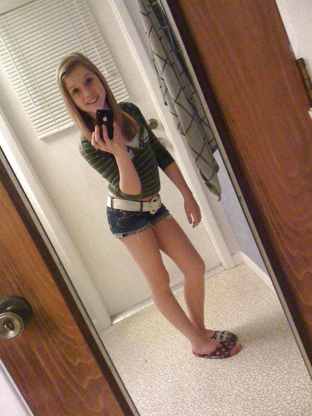 25P Sexy Teen Pictures & Self SHots 10 