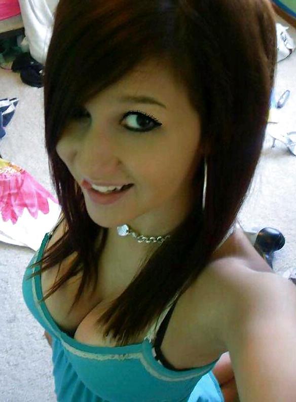 25P Sexy Teen Pictures & Self SHots 10 