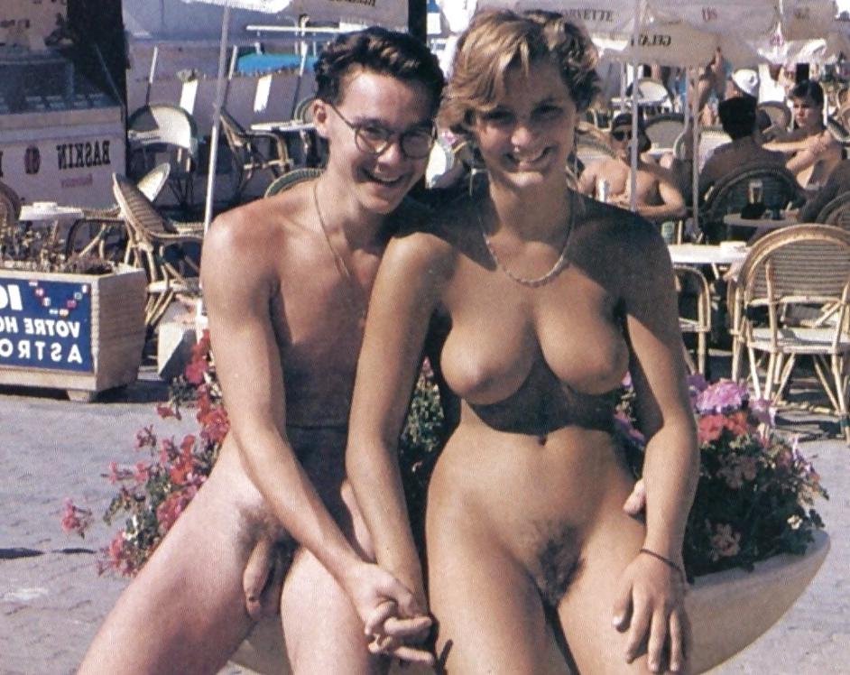 23P Naked couples 5.