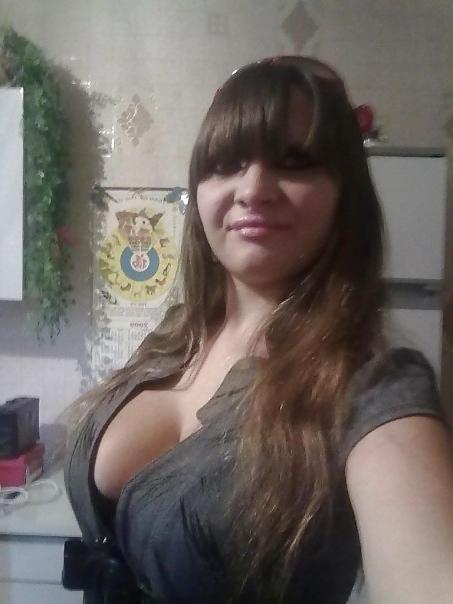 14P Busty Russian Woman 107
