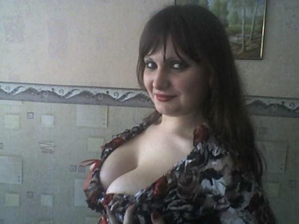 14P Busty Russian Woman 107