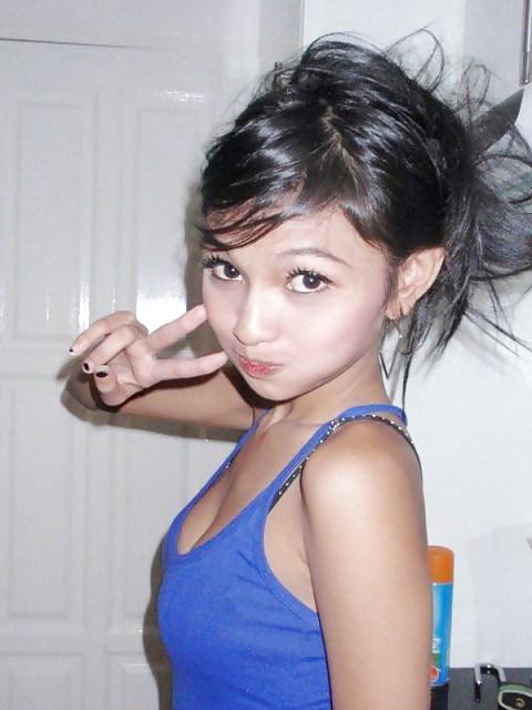 14P The Beauty of Small Tits Vietnam