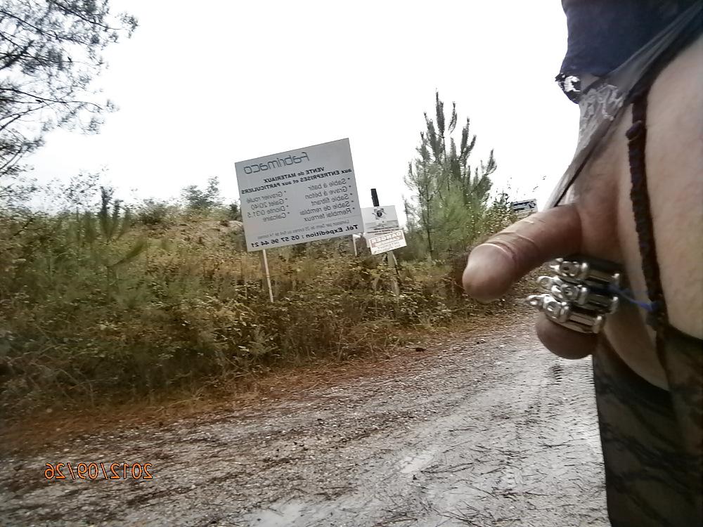 8P Public exhib masturbation handjob outdoor cock 