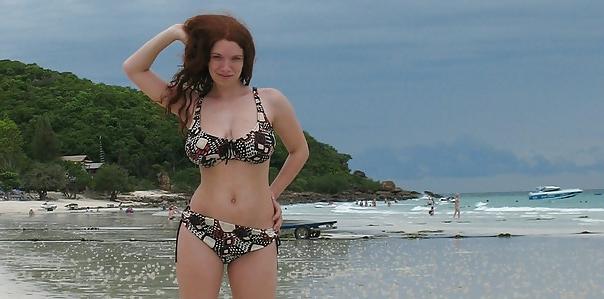 24P Busty Russian Woman 470