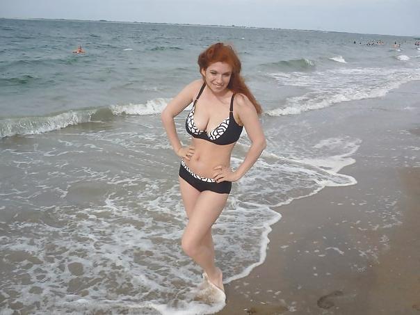 24P Busty Russian Woman 470