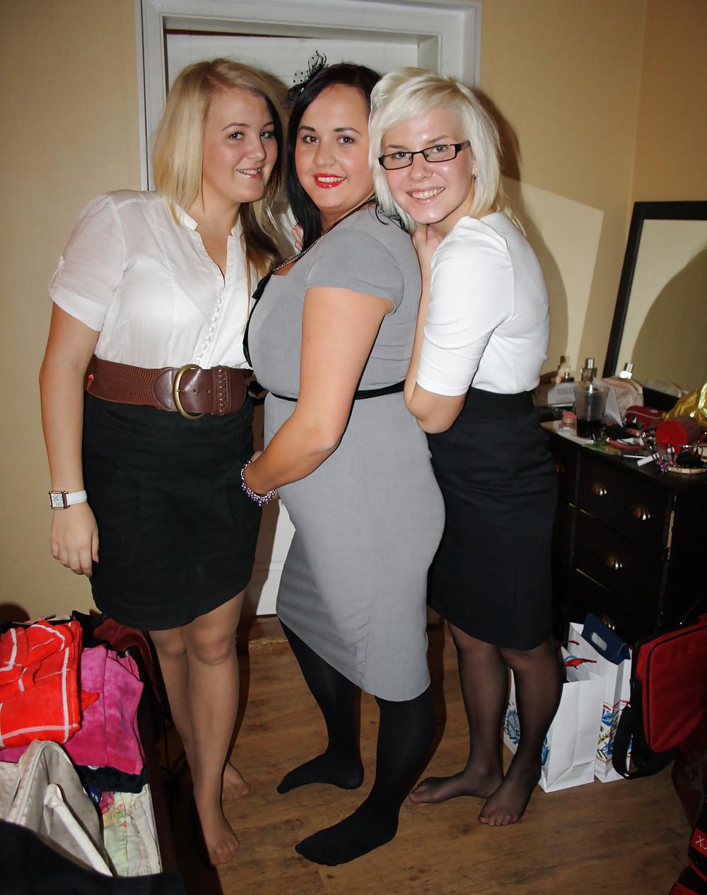 7P A few happy party ladies