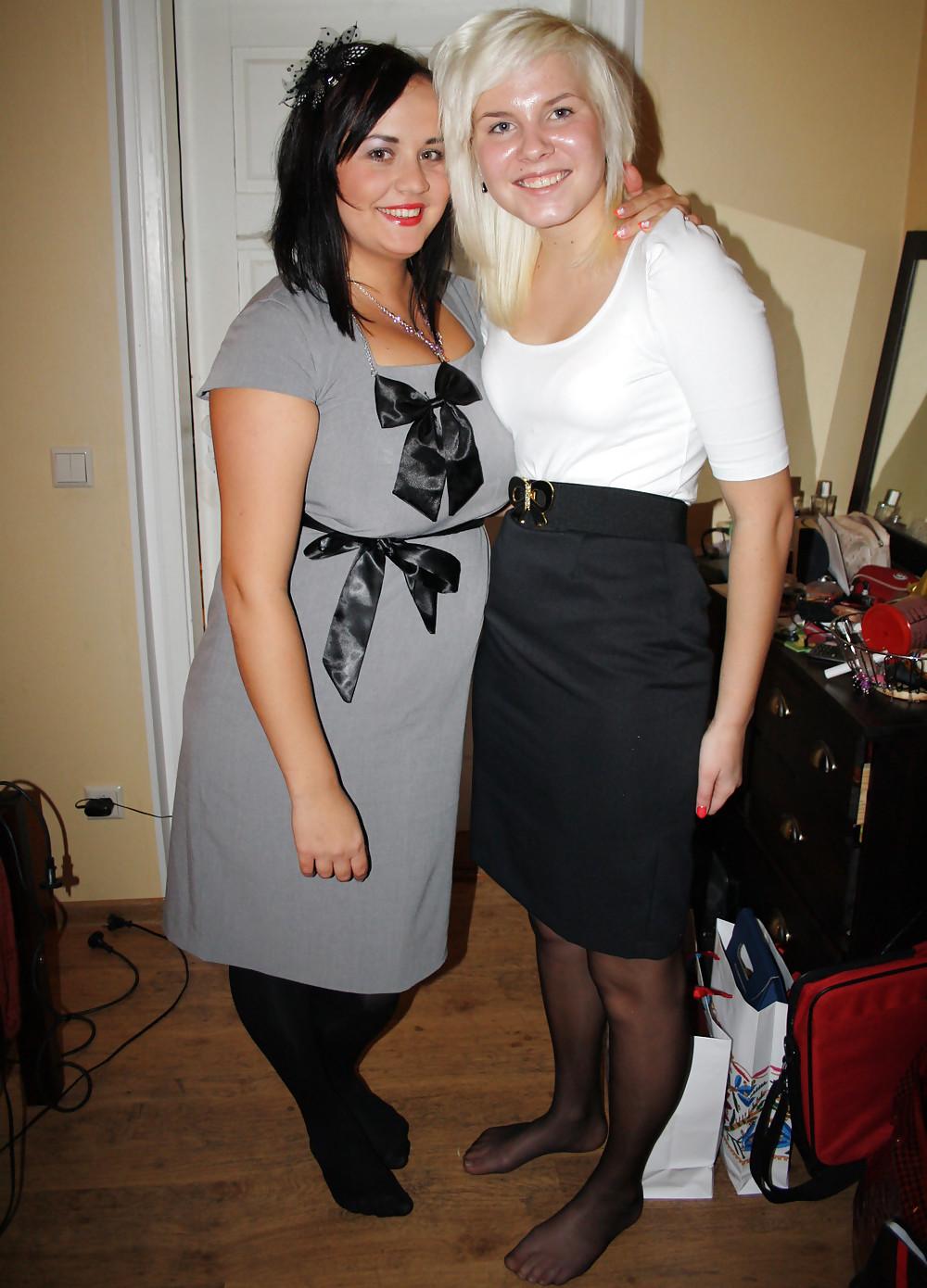 7P A few happy party ladies