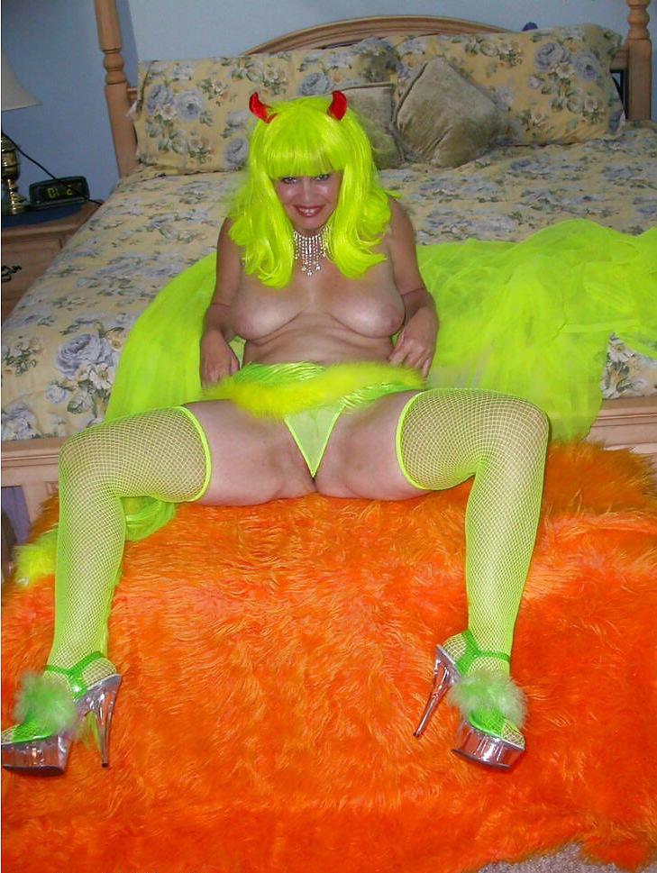 21P HALLOWEEN WITH STACEY