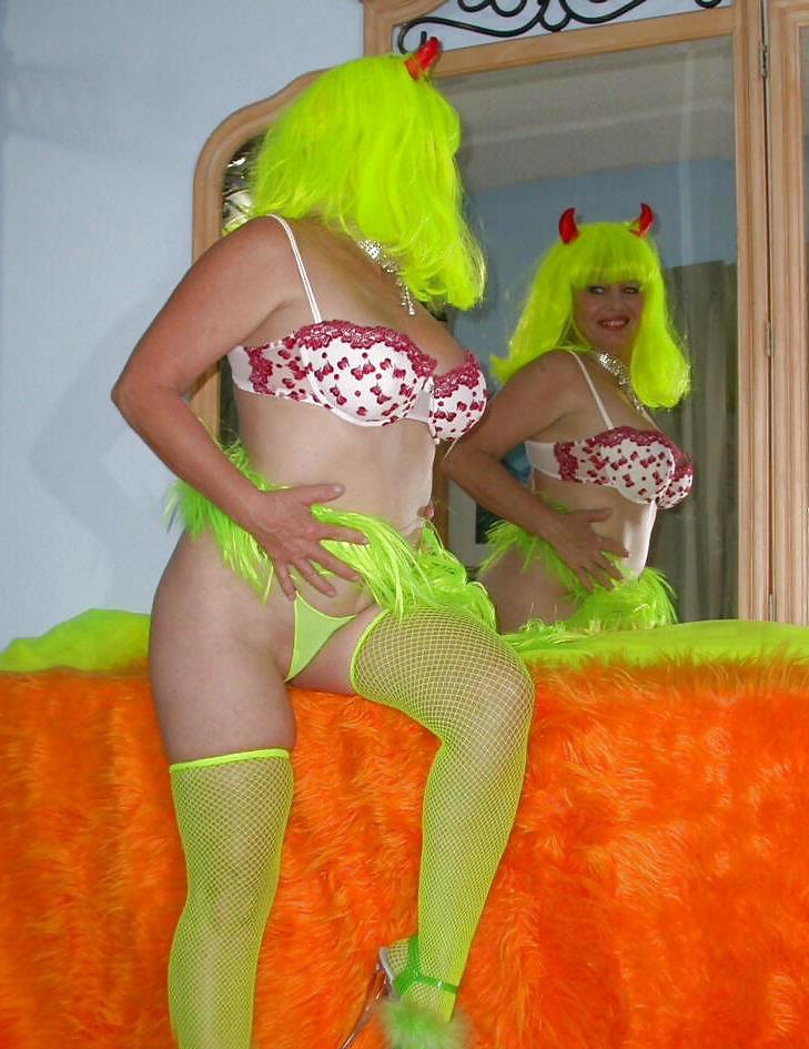 21P HALLOWEEN WITH STACEY