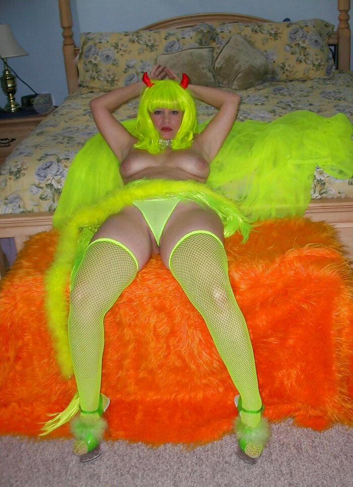 21P HALLOWEEN WITH STACEY