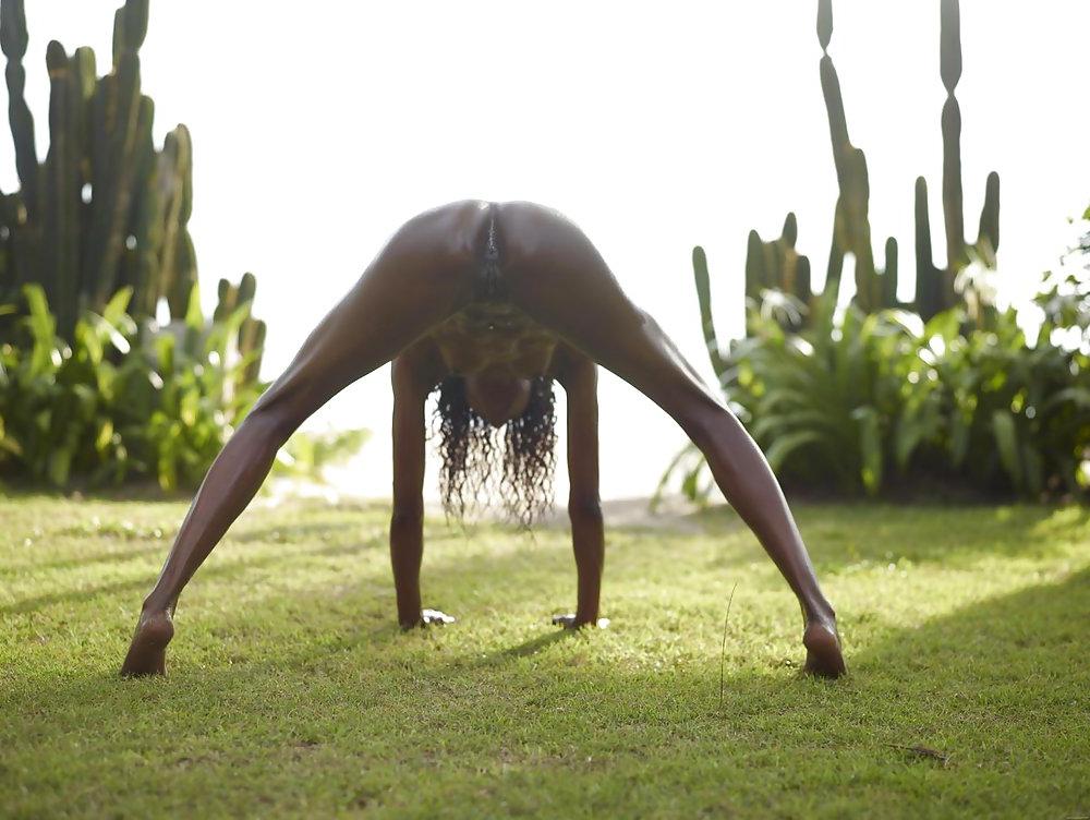 15P The Beauty of Skinny Black Girl