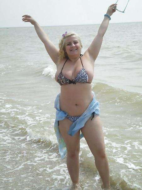 22P Busty Russian Woman 471