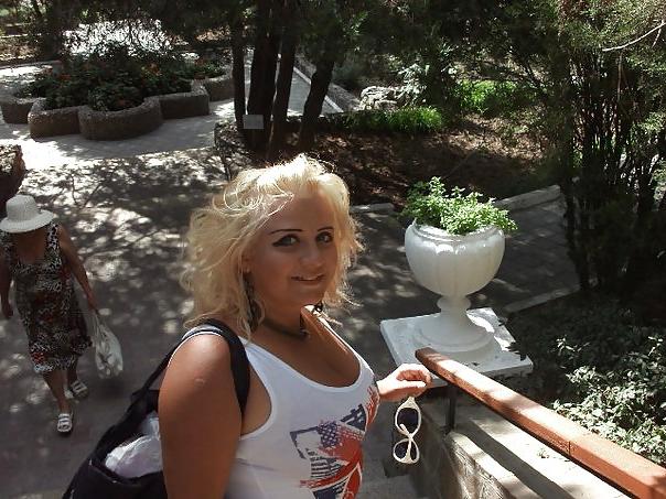 22P Busty Russian Woman 471