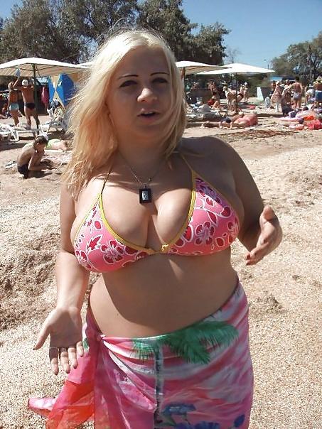 22P Busty Russian Woman 471