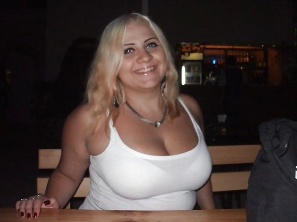 22P Busty Russian Woman 471