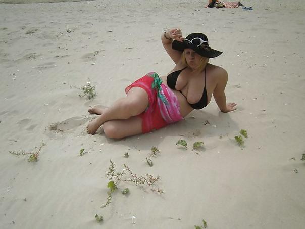 22P Busty Russian Woman 471