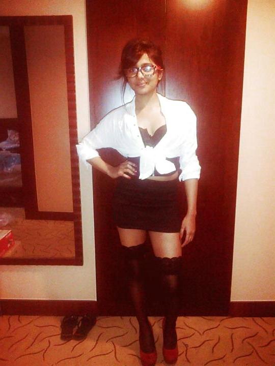 9P Sexy desi slut for comment and downgrade 1