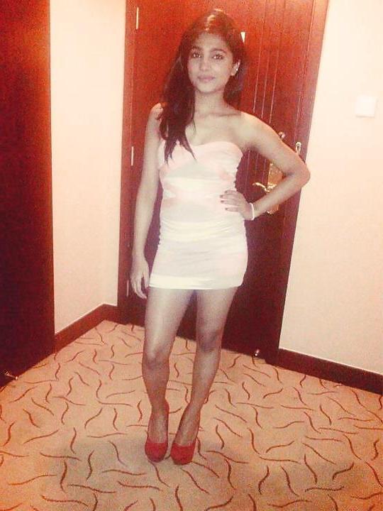 9P Sexy desi slut for comment and downgrade 1