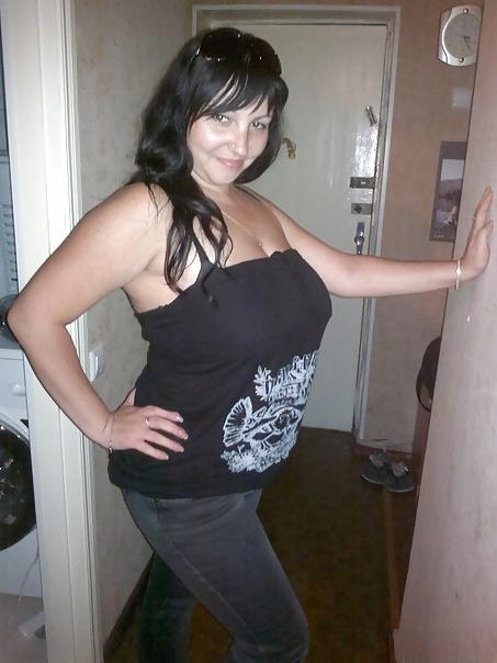 10P Busty Russian Woman 193