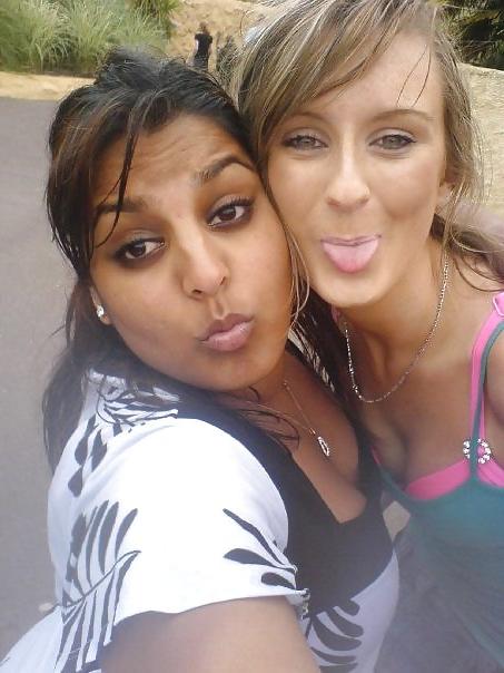 25P Sexy desi indian and paki girls