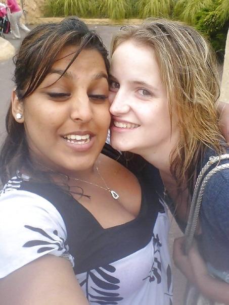 25P Sexy desi indian and paki girls