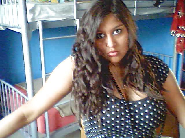 25P Sexy desi indian and paki girls