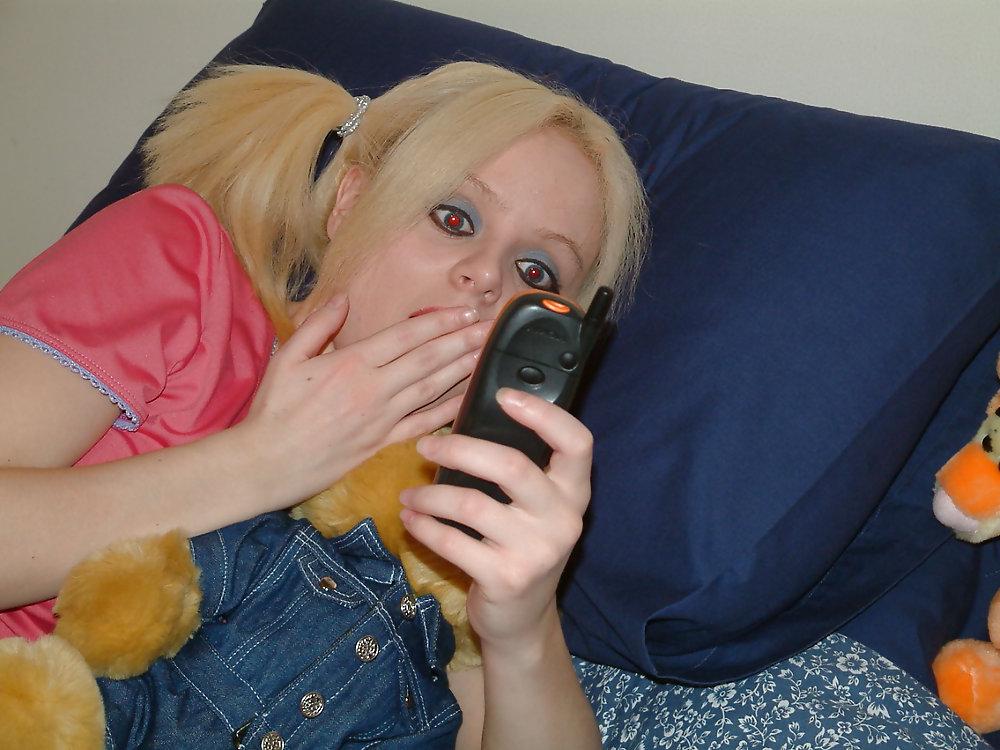 21P Blonde Teen