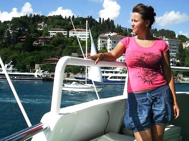 10P Busty Russian Woman 90
