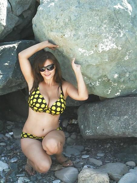 10P Busty Russian Woman 90