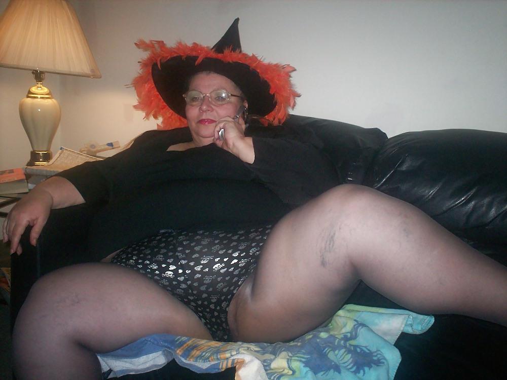 8P Haloween pics trick or treat