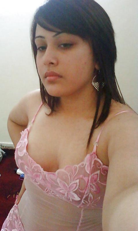 7P Sexy desi NRI chick