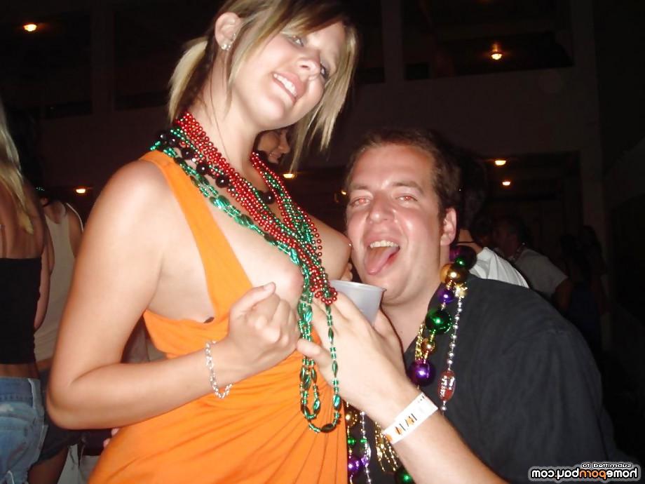 25P Party college girls in action