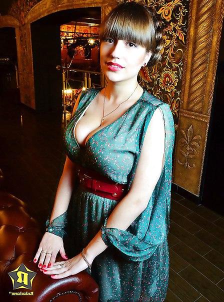 21P Busty Russian Woman 211