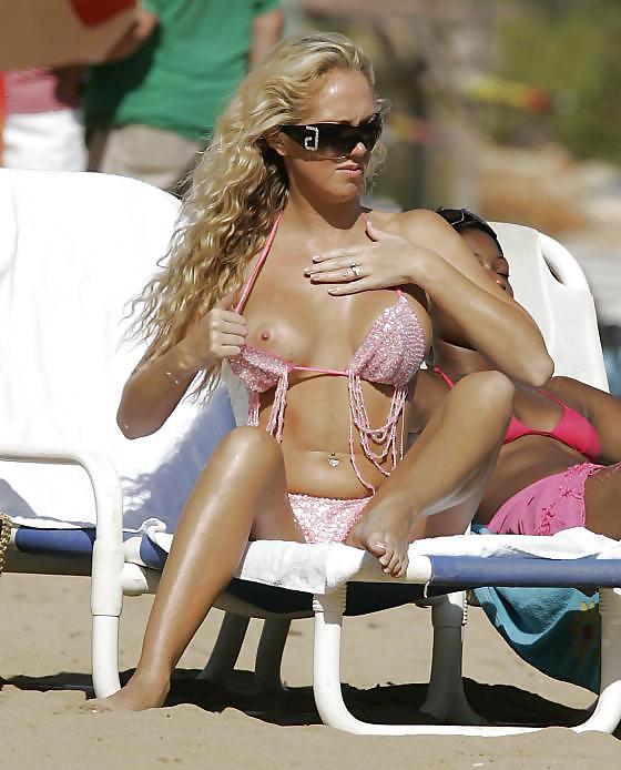25P Celebs oops 2