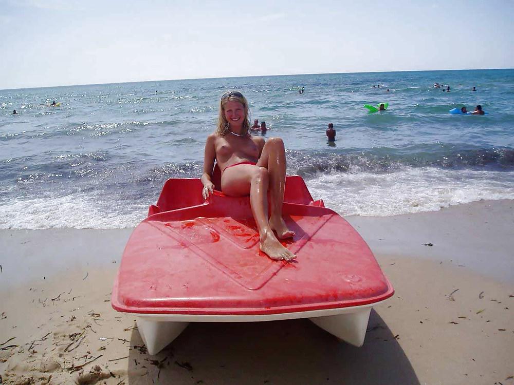 25P The beach 106