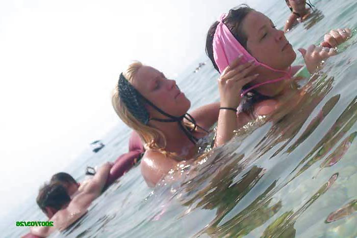 25P The beach 106
