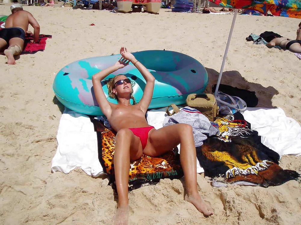 25P The beach 106