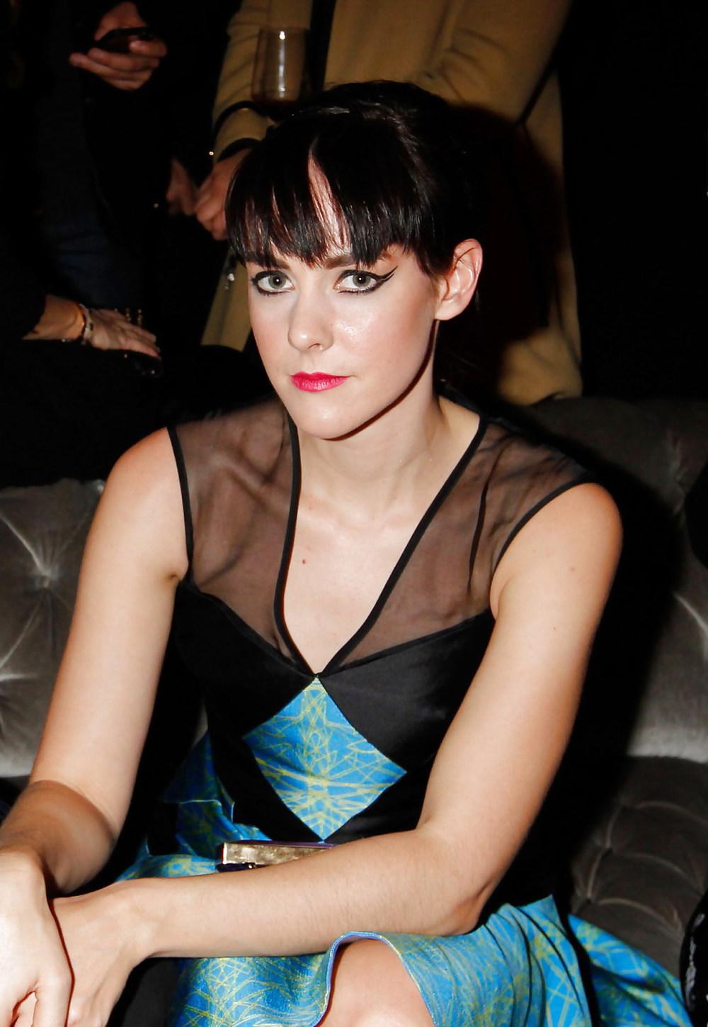 24P Fap Happy Celebs