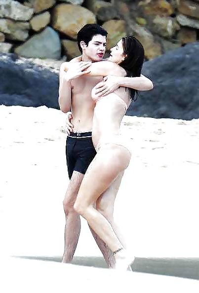 16P At the beach with mom