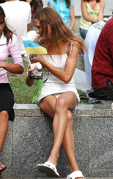 25P Upskirt oops
