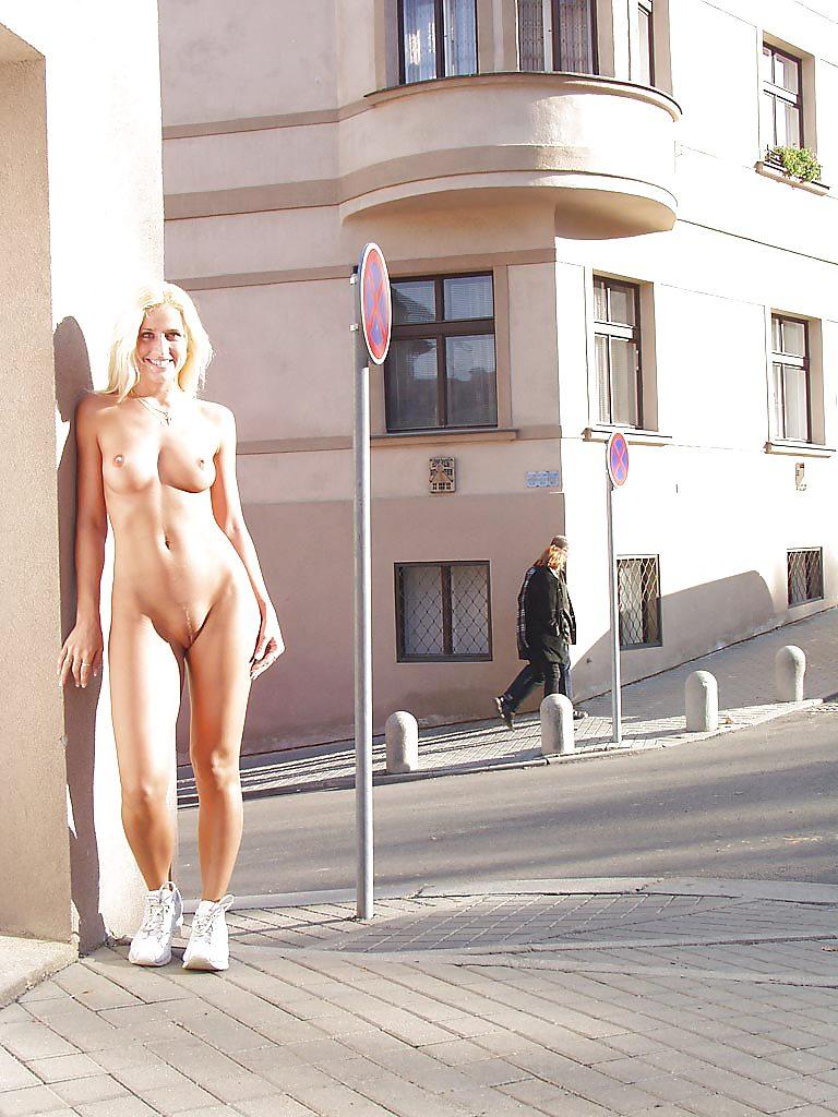 25P Nude in Praga and Munich 8