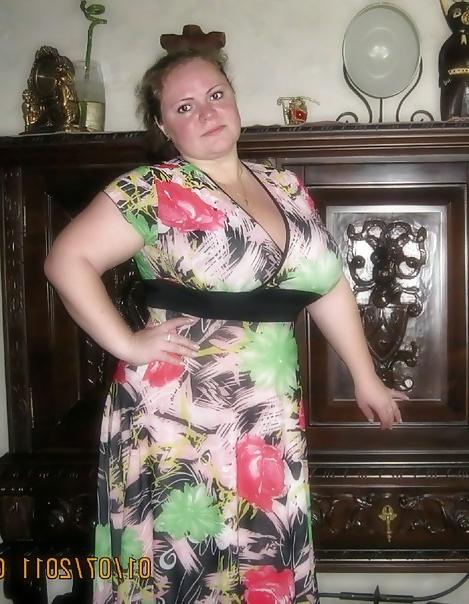 8P Busty Russian Woman 519