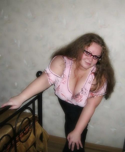 8P Busty Russian Woman 519