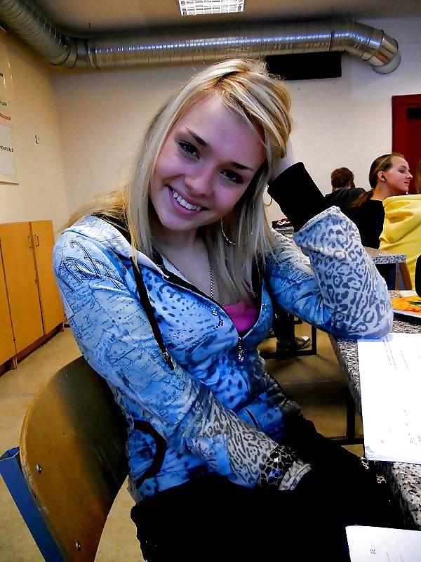 25P Teen Girls i love II