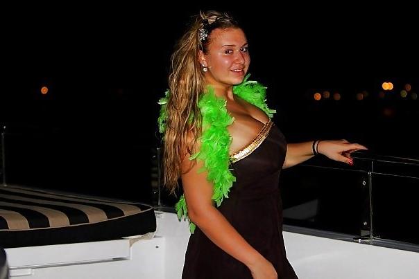 17P Busty Russian Woman 166