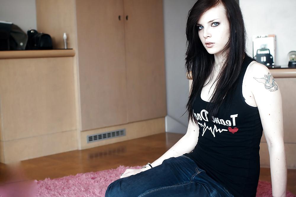 25P Gorgeous blue eyed tattooed teen babe