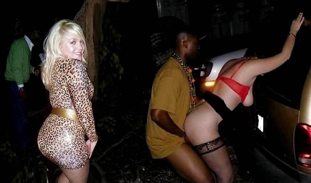 25P Public Sluts Reporting For Duty
