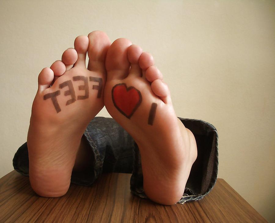 25P Foot fetish
