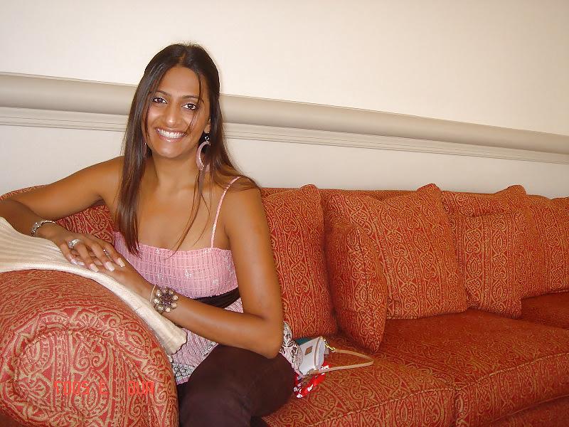 25P Indian Desi Babe Hot & Sexy Indians 