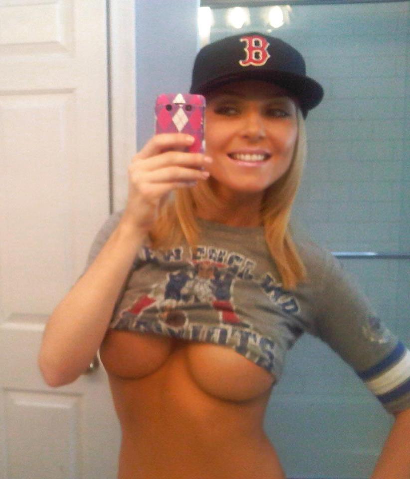 25P Self shot hotties no 38